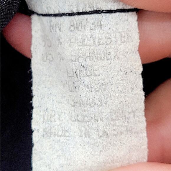 BCBG‎ MaxAzria Vintage Black Microfiber Faceted Button Up Dess Shirt Blouse - Picture 13 of 16